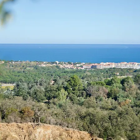 Holiday home Evasion En Milieu Forestier